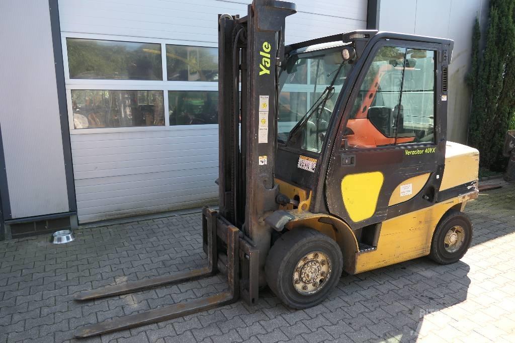 Yale GDP40 VX5 Diesel Stapler
