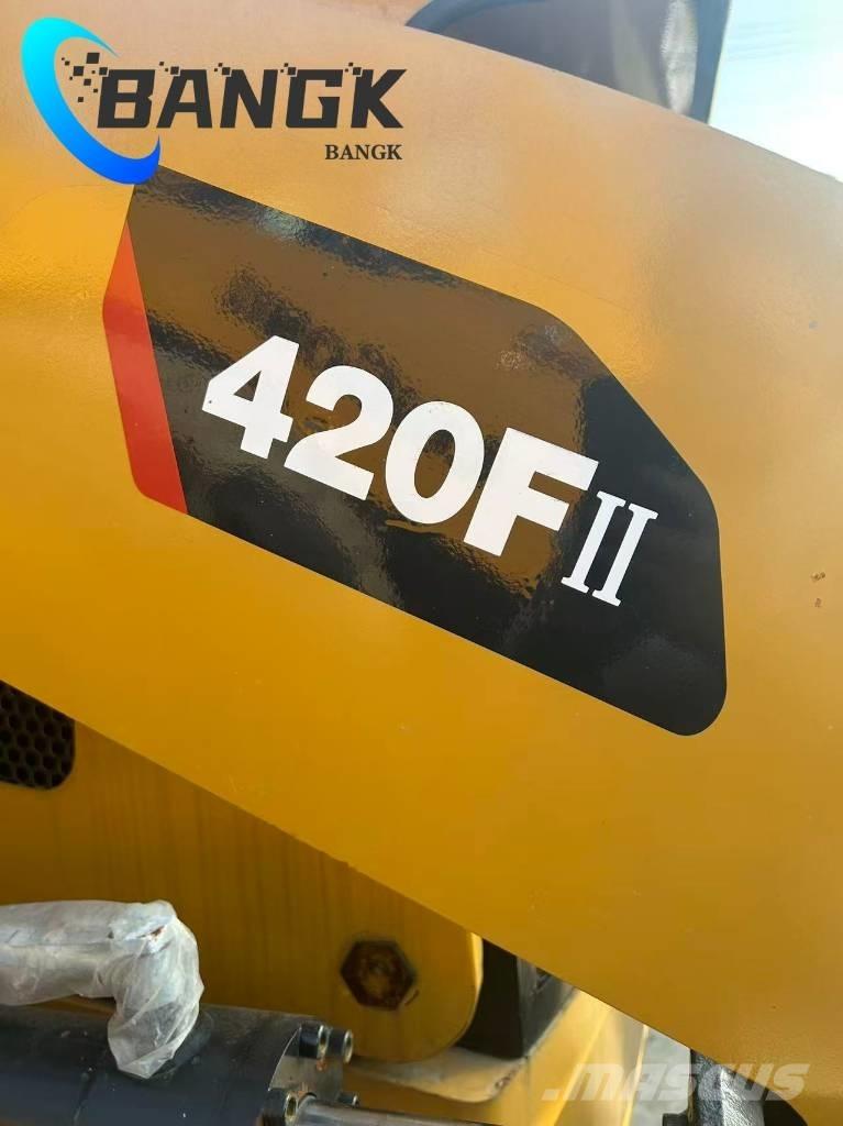 Catvik ERILLAR-420II Mobilbagger