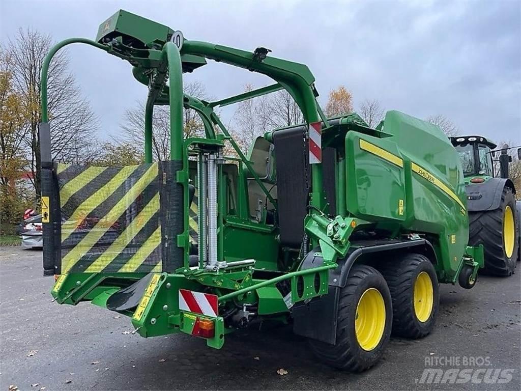 John Deere C451R Rundballenpressen