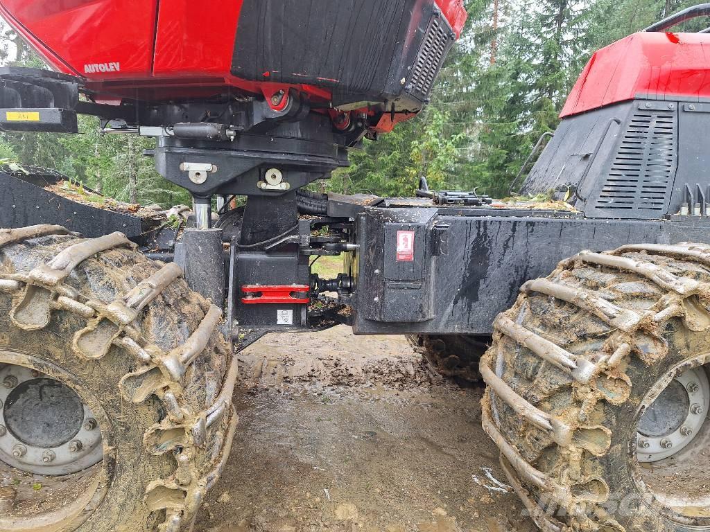 Komatsu 931XC Harvester