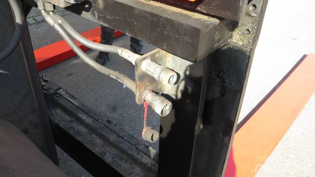 Kalmar DCE160-12 Diesel Stapler