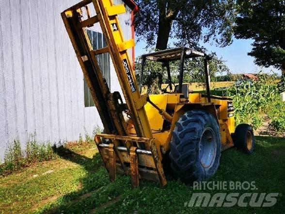 Load Lifter 2214-3 Geländestapler