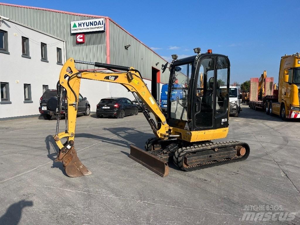 CAT 302.7 D CR Minibagger < 7t
