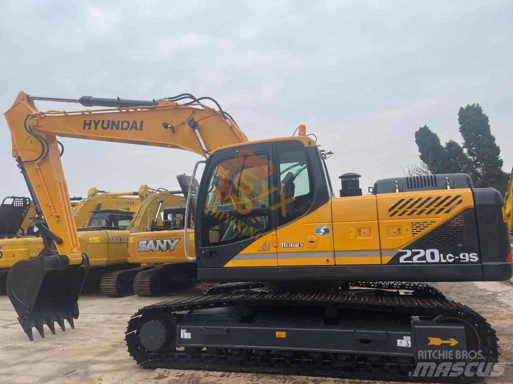 Hyundai Robex 220 Raupenbagger