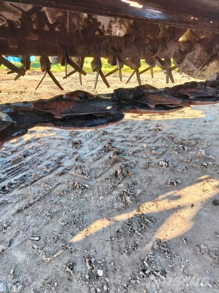 CLAAS DISCO 8200 T Mähwerke