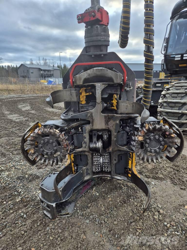 Ponsse SCORPION 8W Harvester