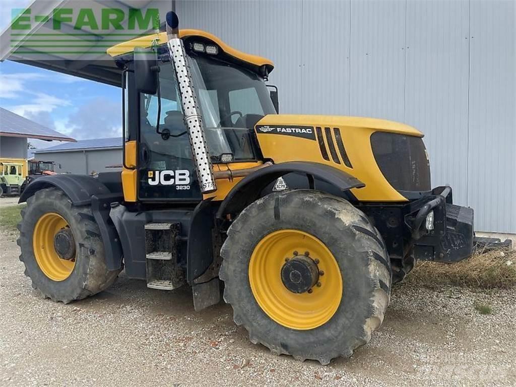 JCB fastrac 3230 Traktoren