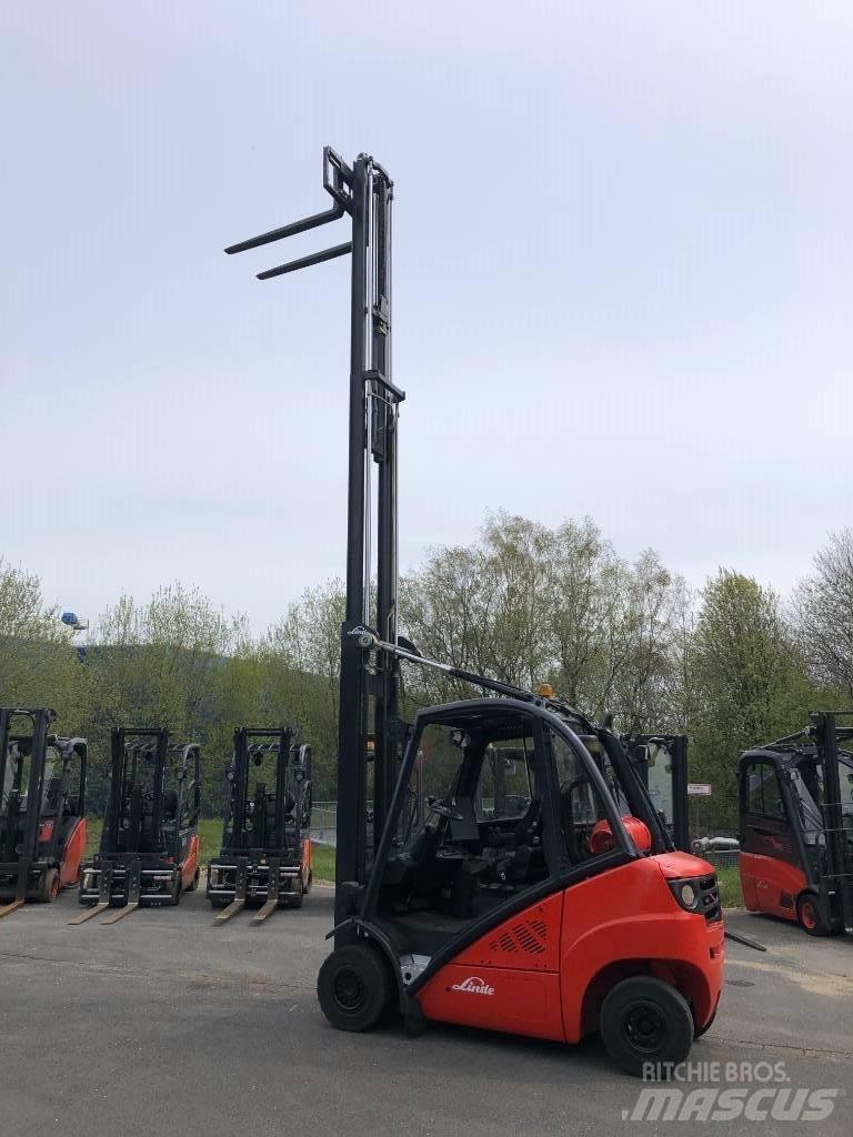 Linde H 25 T Gas Stapler