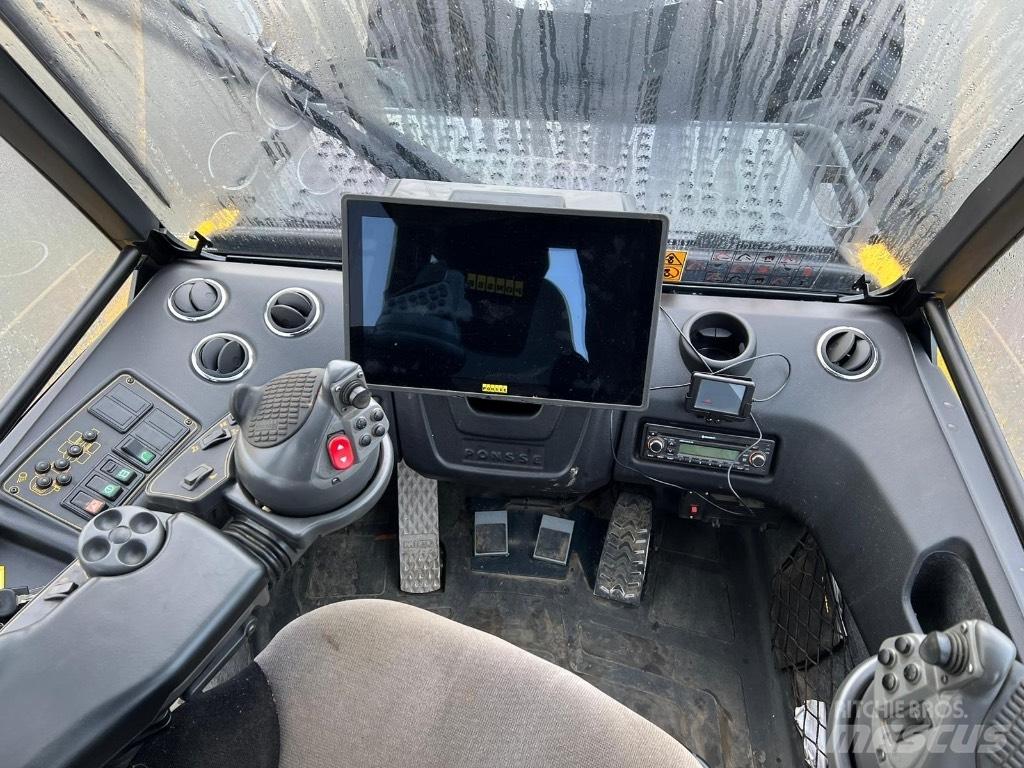 Ponsse Ergo 8W Harvester