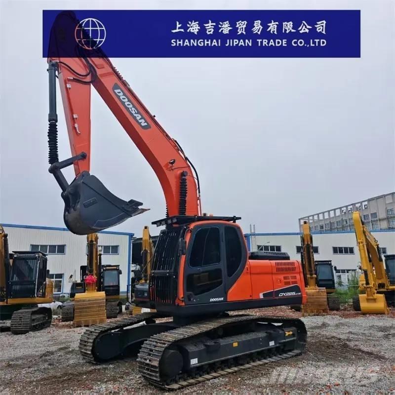 Doosan DX 225 Raupenbagger