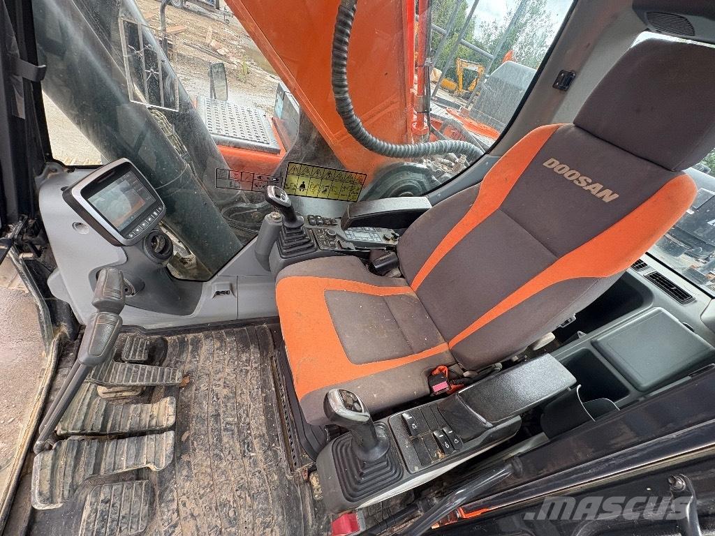 Doosan DX380LC-5 Raupenbagger