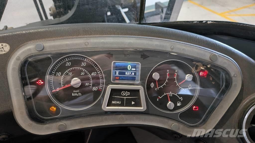 Hyundai 80 D-9 Diesel Stapler