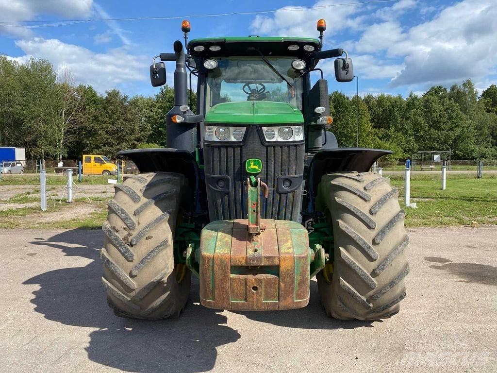John Deere 7310R Traktoren
