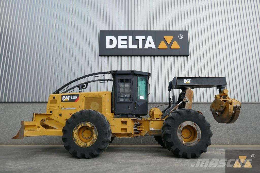 CAT 525D Stammholzschlepper
