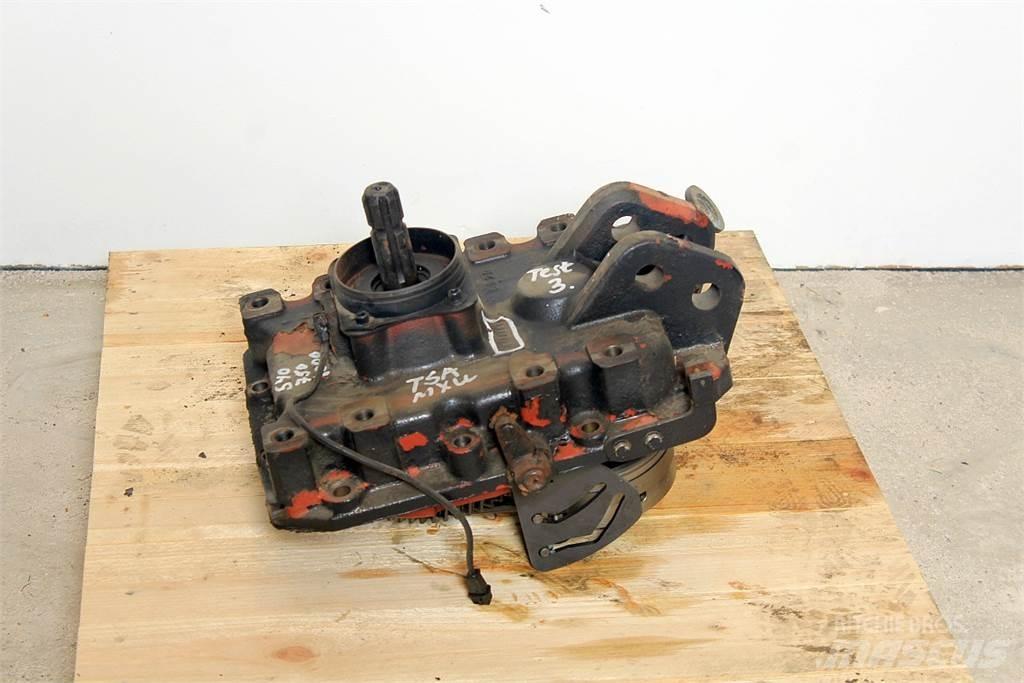 Case IH MXU125 PTO Getriebe