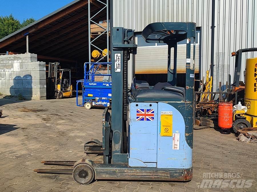 Linde R14 Schubmaststapler