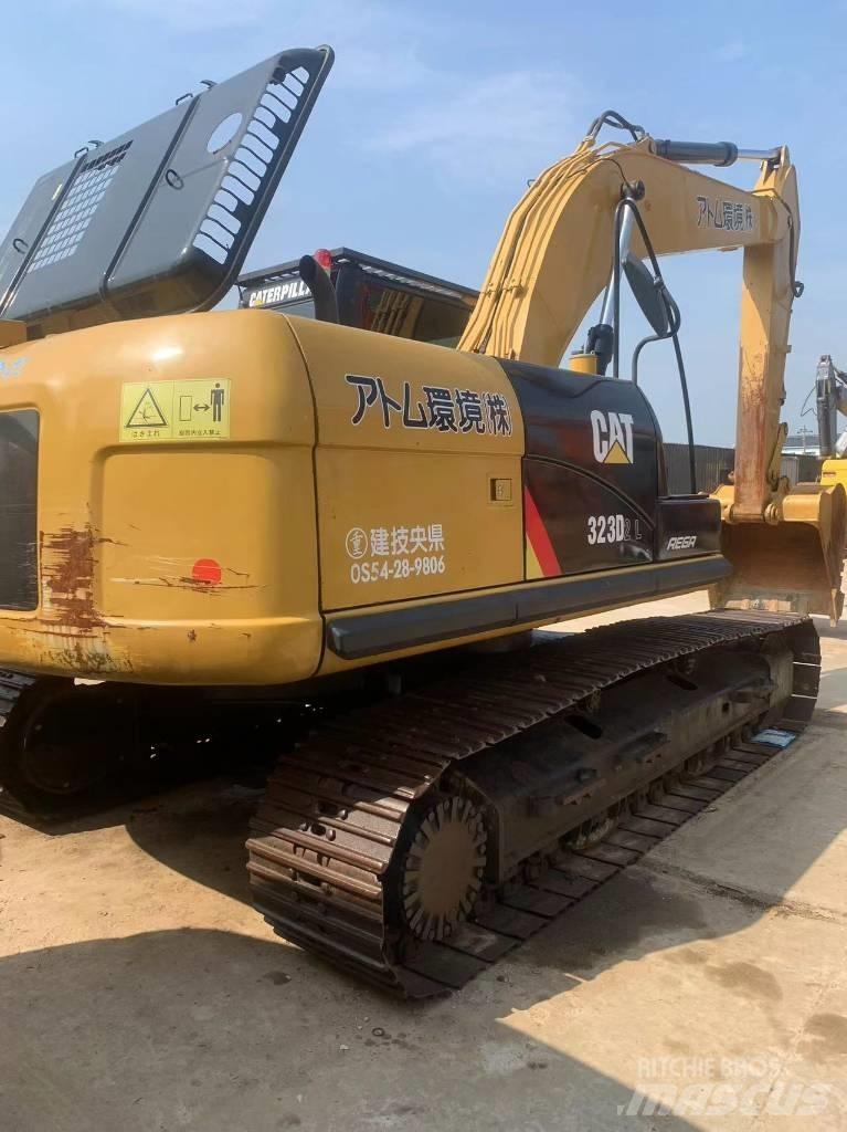 CAT 323 D L Raupenbagger