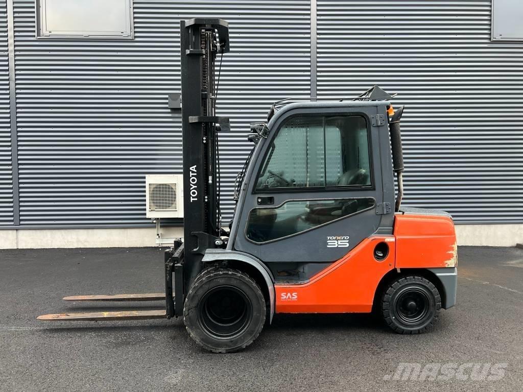 Toyota 52-8 FD JF 35 Diesel Stapler