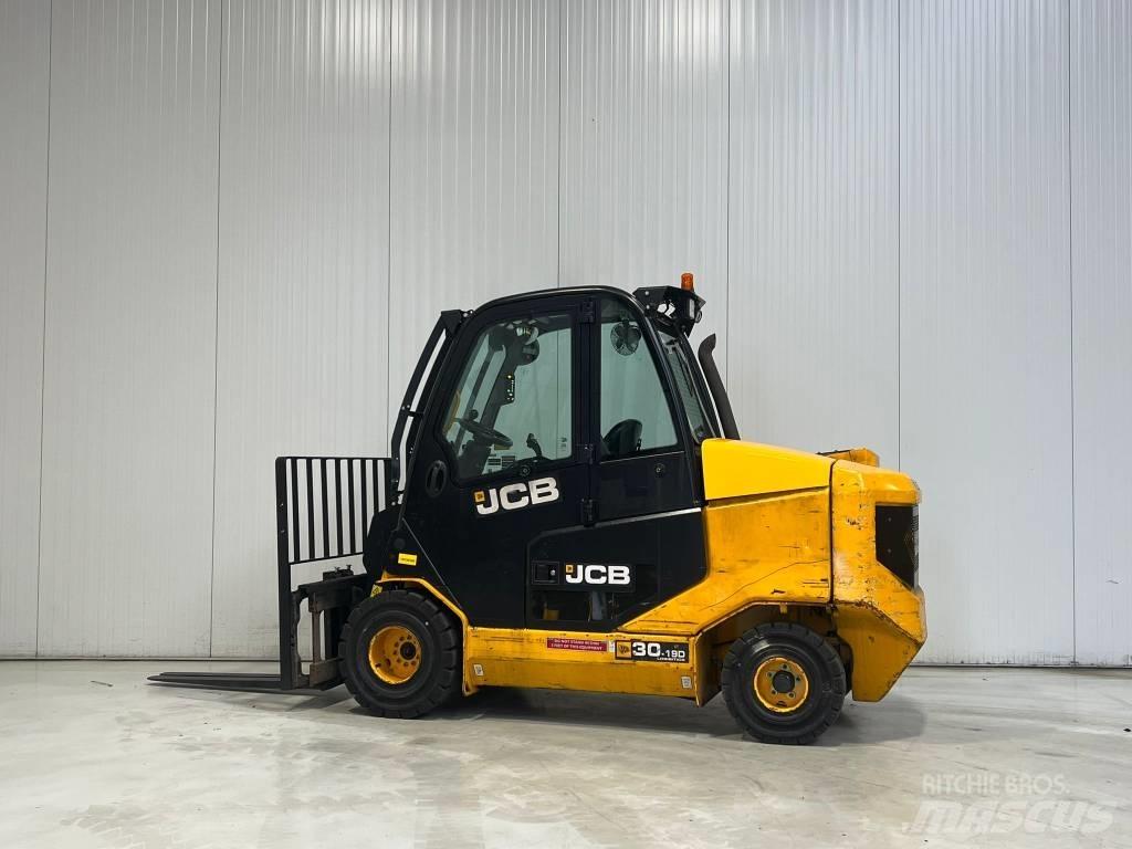 JCB TLT30-19D-2WD Diesel Stapler