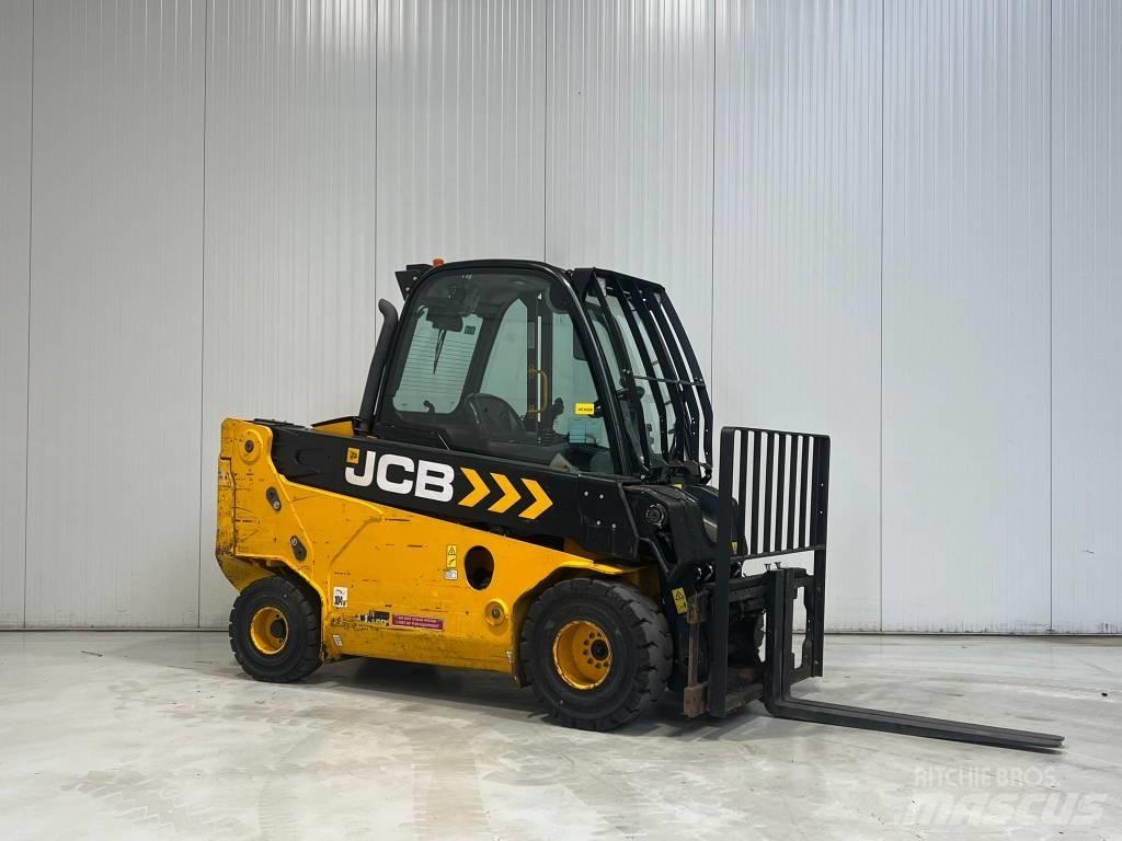 JCB TLT30-19D-2WD Diesel Stapler