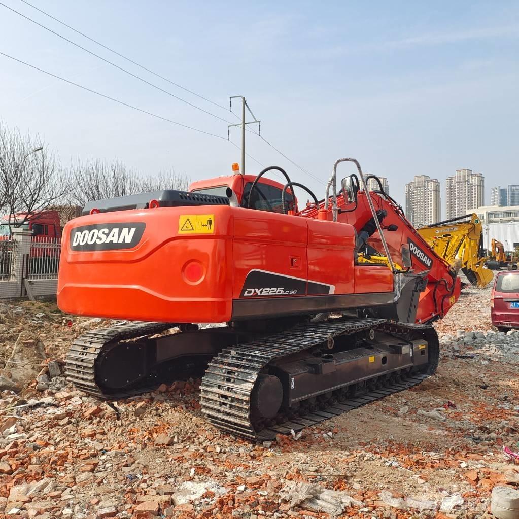 Doosan DX 225 LC Minibagger < 7t