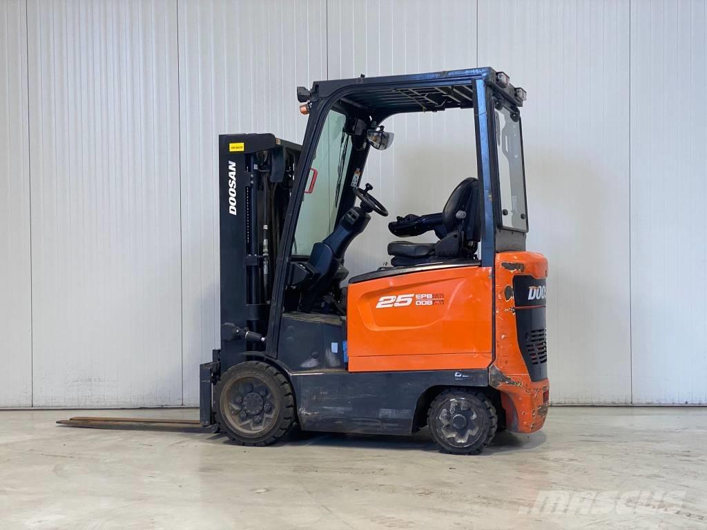 Doosan BC25S-7 Elektro Stapler