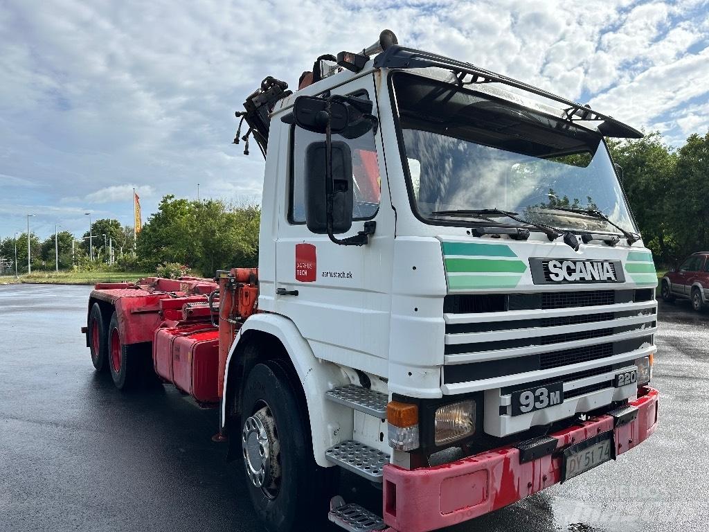 Scania P 93 M Kranwagen