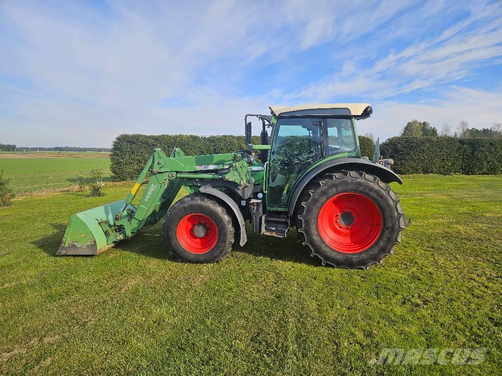 Fendt 211 Vario Traktoren