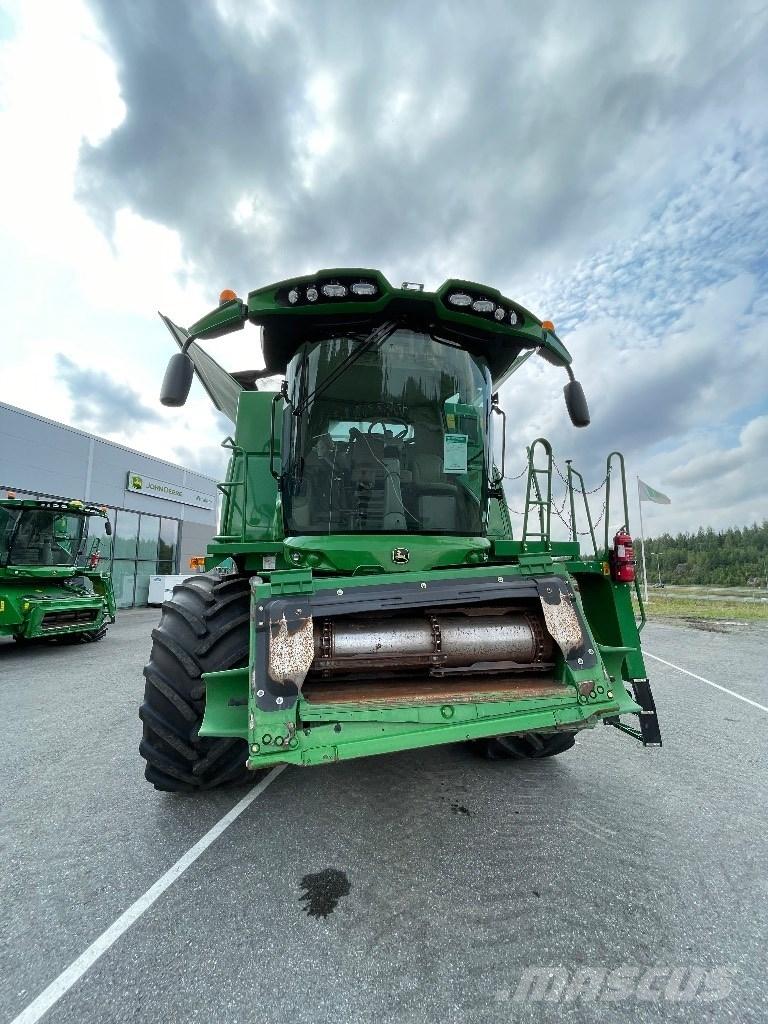 John Deere S 670 i Mähdrescher