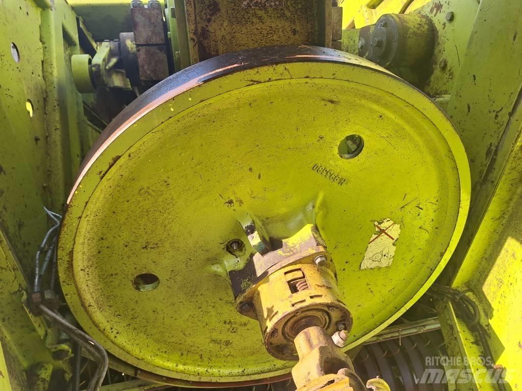 CLAAS Quadrant 1200 Quaderpressen