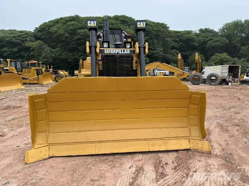 CAT D 8 R Bulldozer