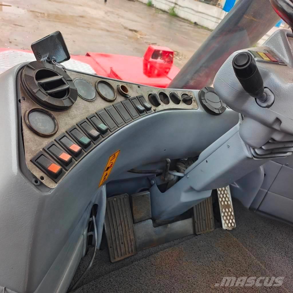 Kalmar DRF 450 Reach-Stacker
