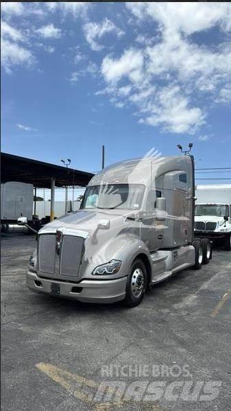Kenworth T680 Sattelzugmaschinen