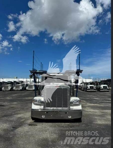 Peterbilt 388 Sonstige Baumaschinen