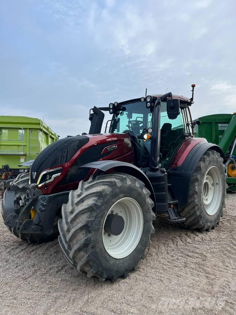 Valtra T 255 V Traktoren
