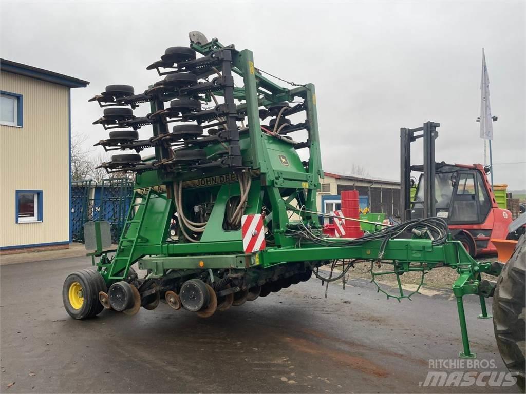 John Deere 750A 6m Präzisionssaatmaschinen