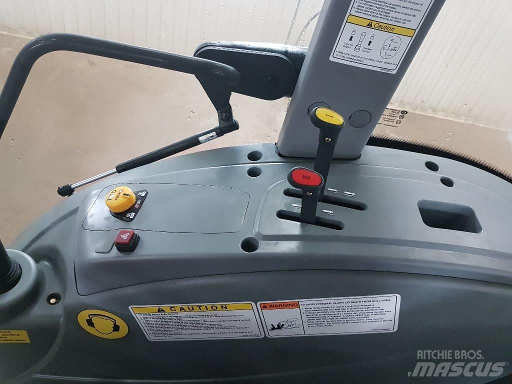 Branson 5025C Traktoren