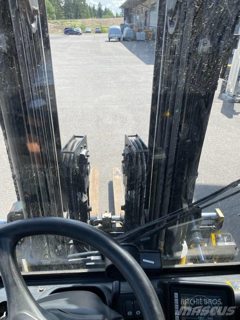 Hyundai 35D-9A Diesel Stapler