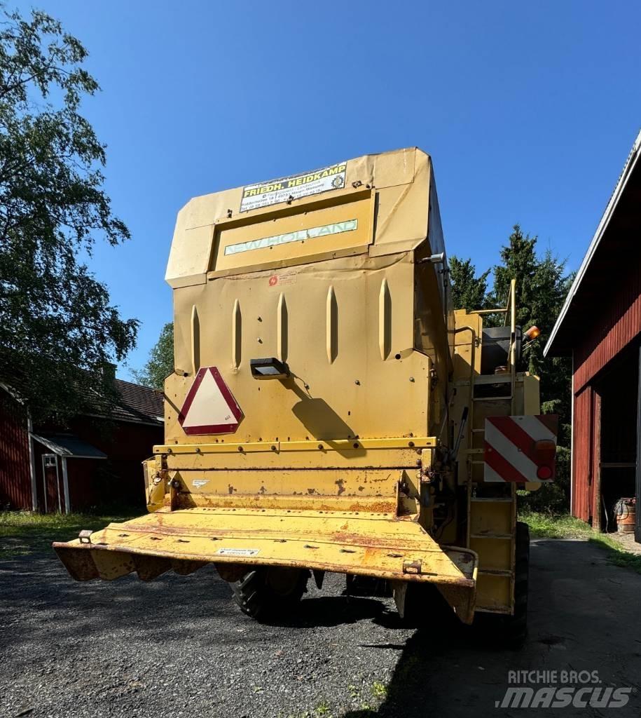 New Holland TX 34 Mähdrescher