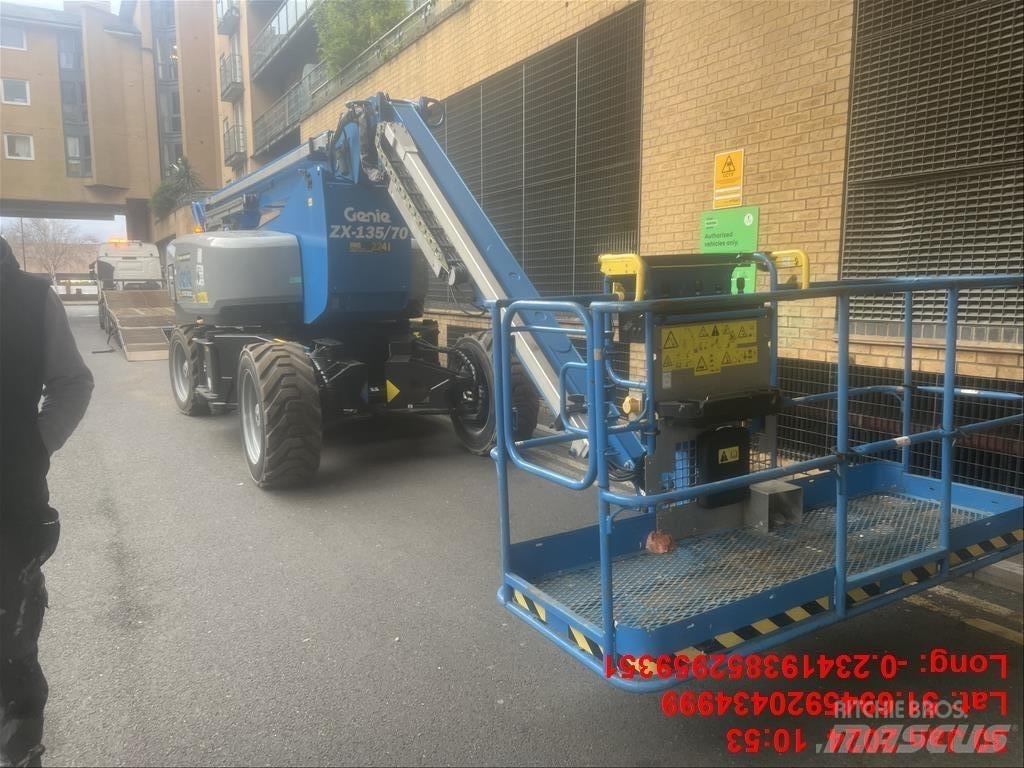 Genie ZX 135/70 Gelenkteleskoparbeitsbühnen