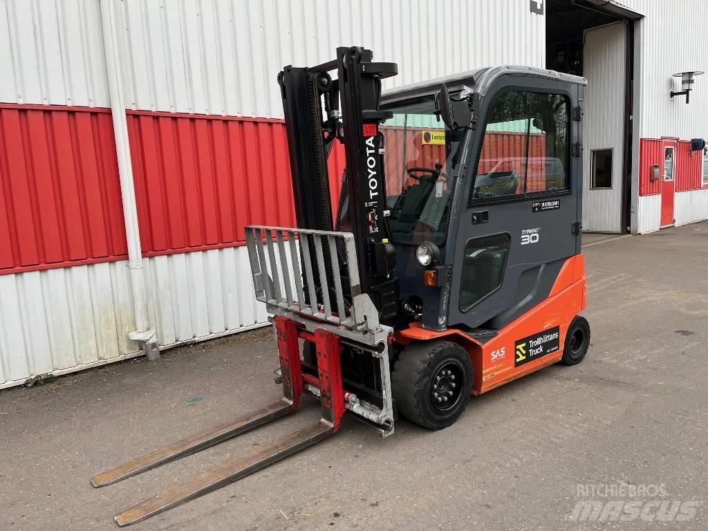 Toyota 8 FBMKT 30 Elektro Stapler