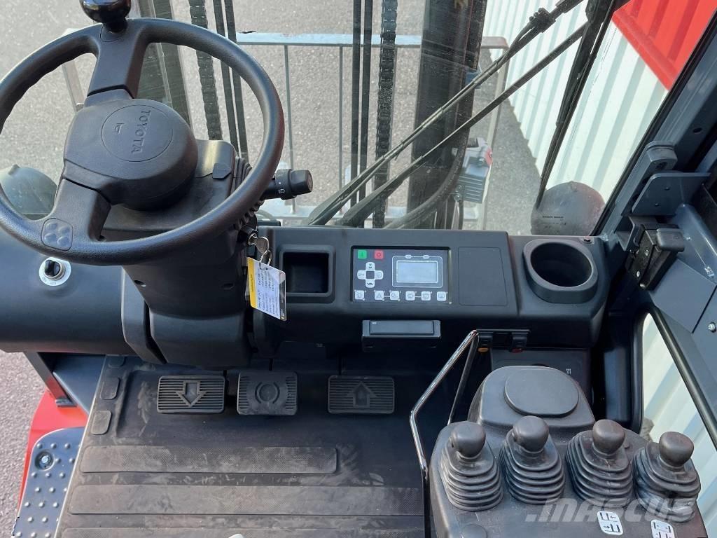 Toyota 8 FBMKT 30 Elektro Stapler