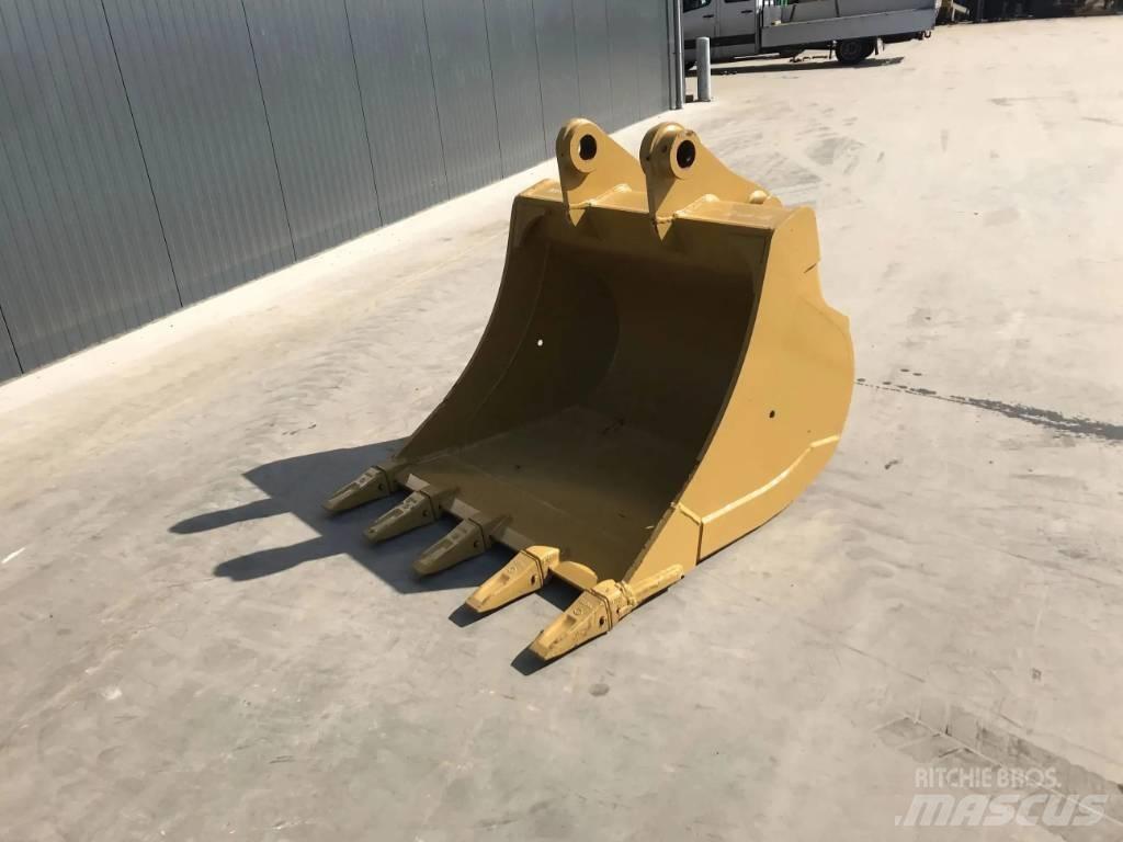 CAT 318D2 Schaufeln