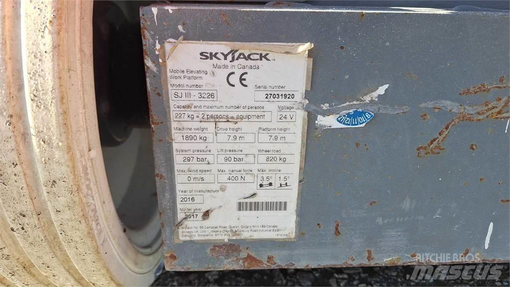 SkyJack SJIII3226 Scheren-Arbeitsbühnen