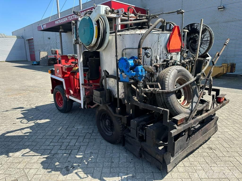 Burtec TSM 1000 L Bitumen Sprayer