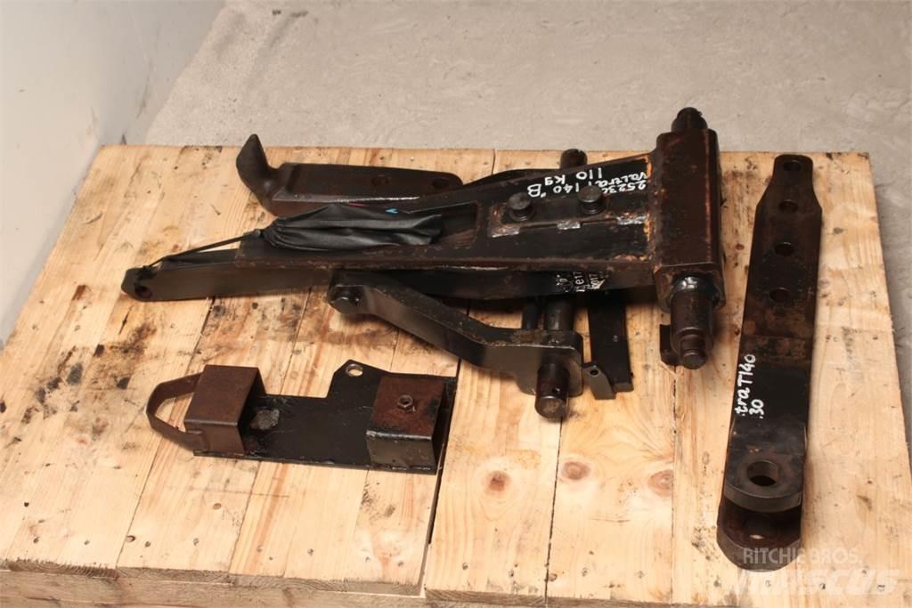 Valtra T 140 Hitch Sonstiges Traktorzubehör