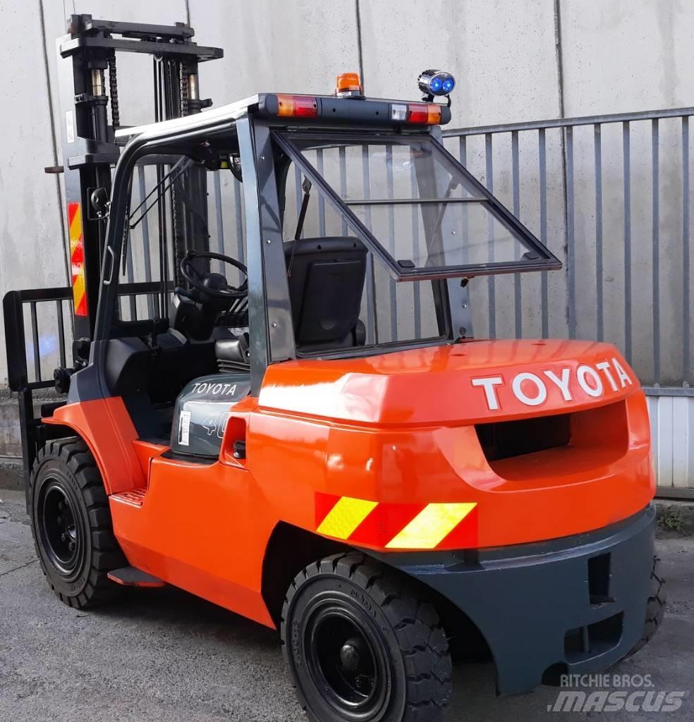 Toyota 7 FD 40 Diesel Stapler