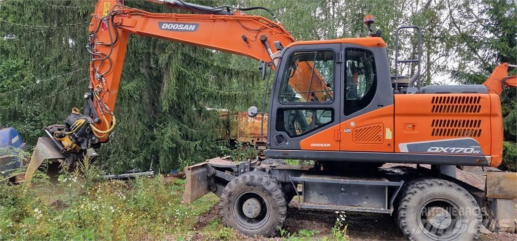 Doosan DX170W Mobilbagger
