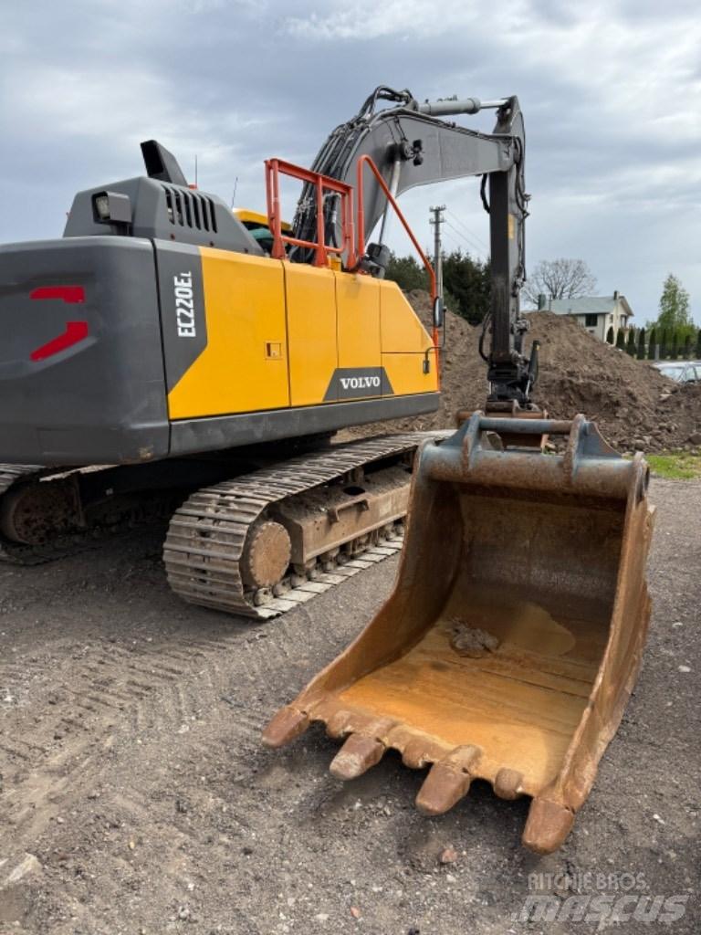 Volvo EC 220 EL Raupenbagger
