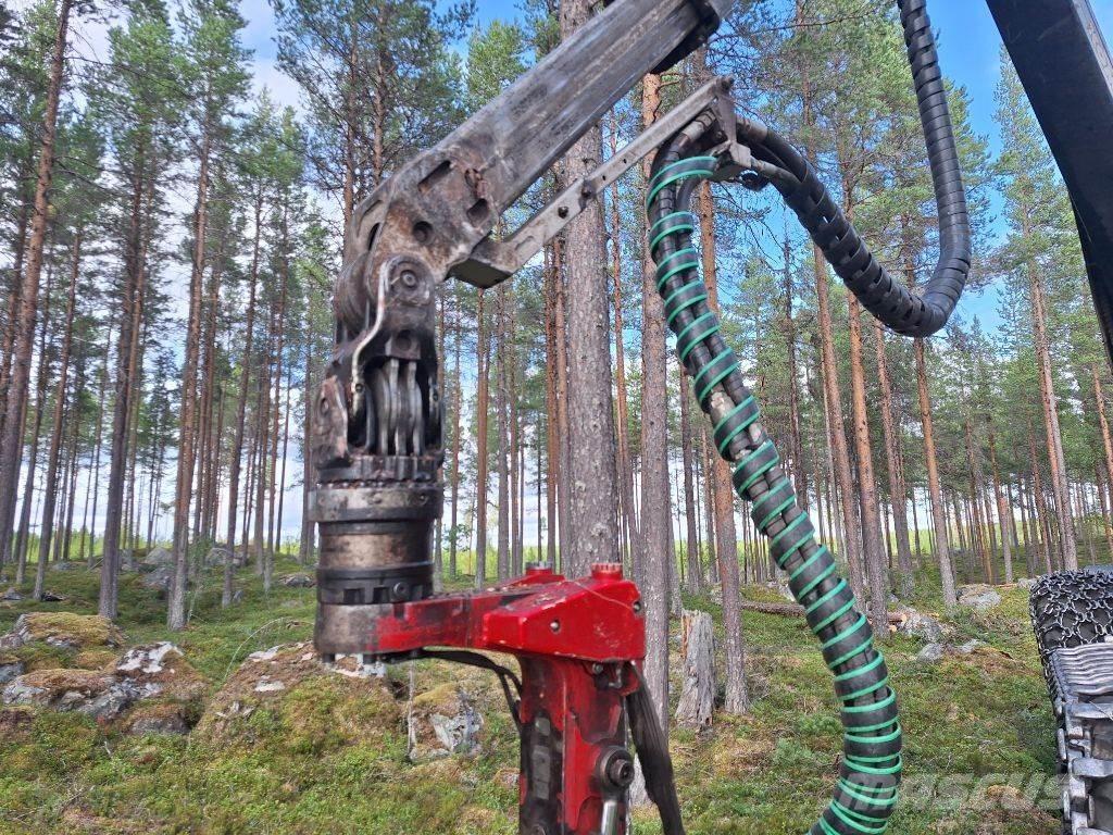 Komatsu 951 / S132 Harvester